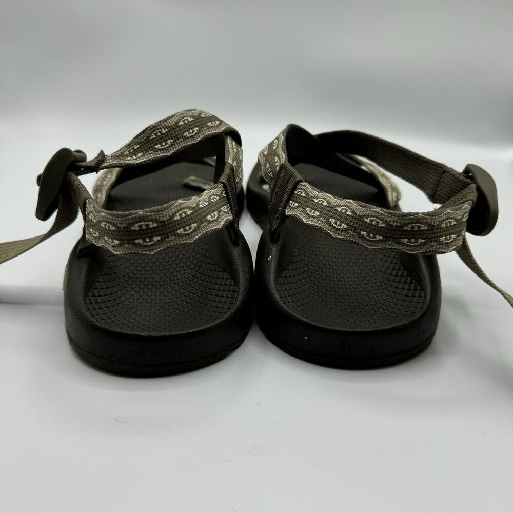 Chaco Z2 Classic Sandals Womens 10 Black White Gray Geometric Strap Toe Loop - Picture 2 of 8